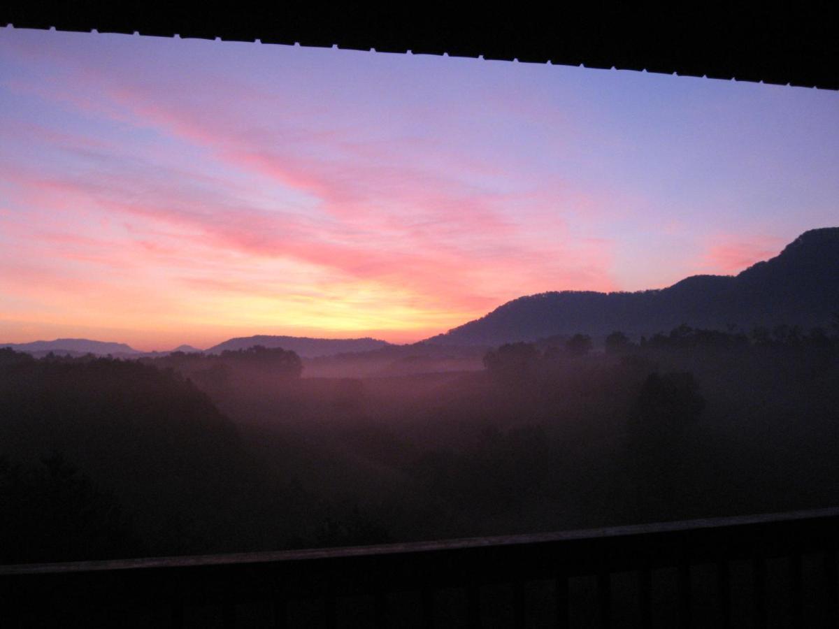 Berry Springs Lodge Sevierville Luaran gambar