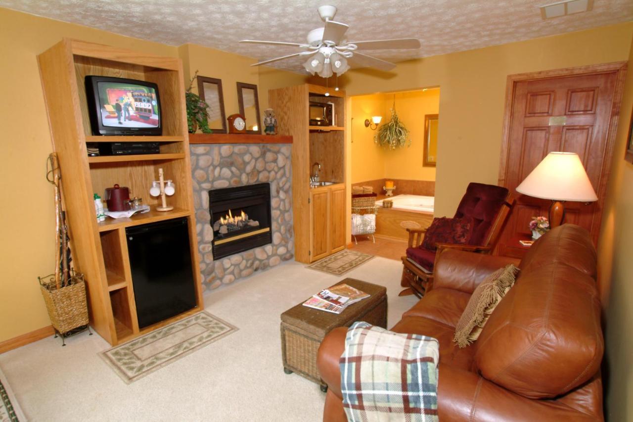 Berry Springs Lodge Sevierville Bilik gambar